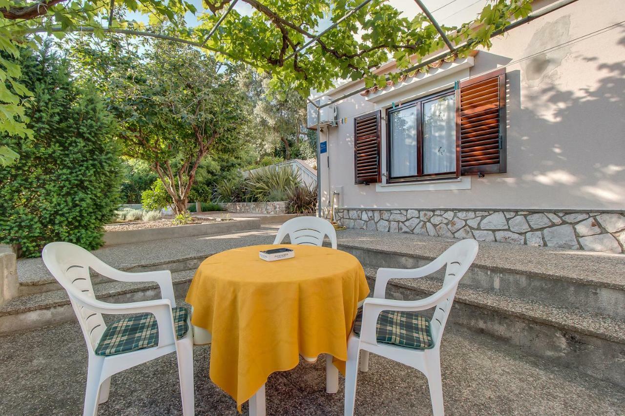 Apartment Simona Mali Losinj Luaran gambar