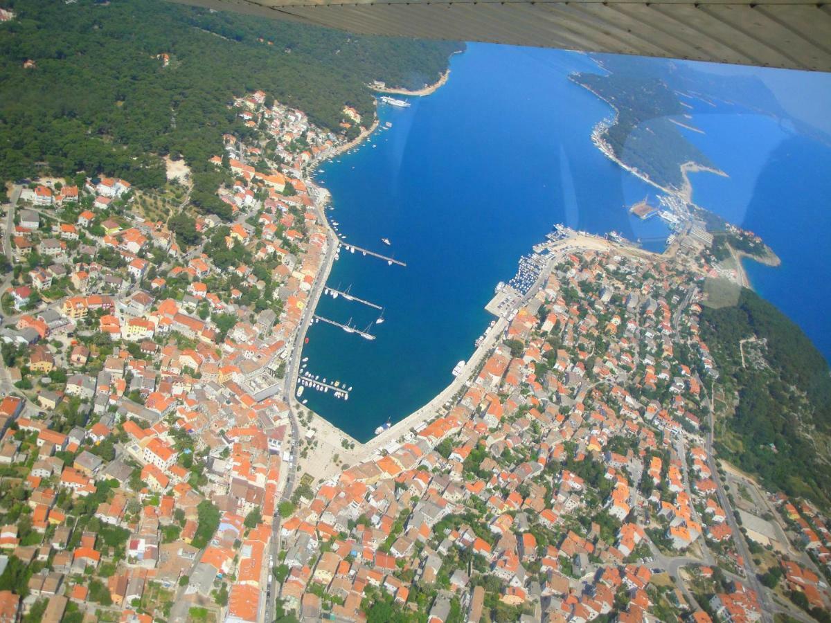 Apartment Simona Mali Losinj Luaran gambar