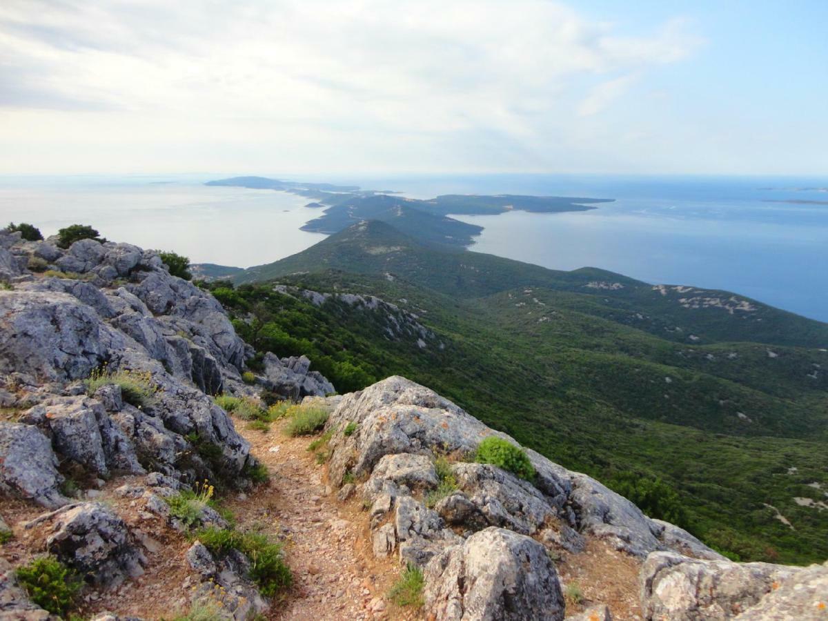 Apartment Simona Mali Losinj Luaran gambar