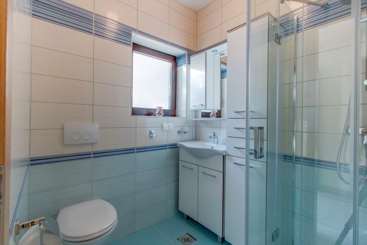 Apartment Simona Mali Losinj Luaran gambar
